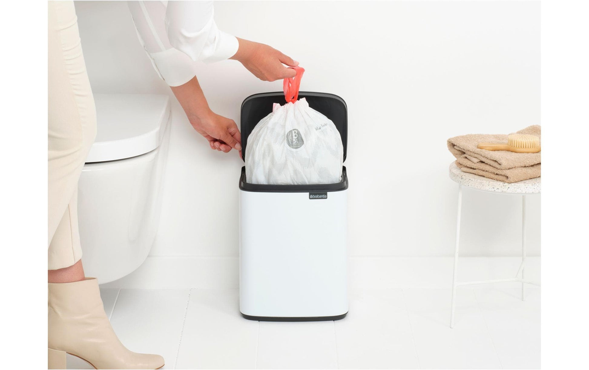 Brabantia Kosmetikeimer – 7 l – Stahl, rechteckig – Weiss – Soft-Close
