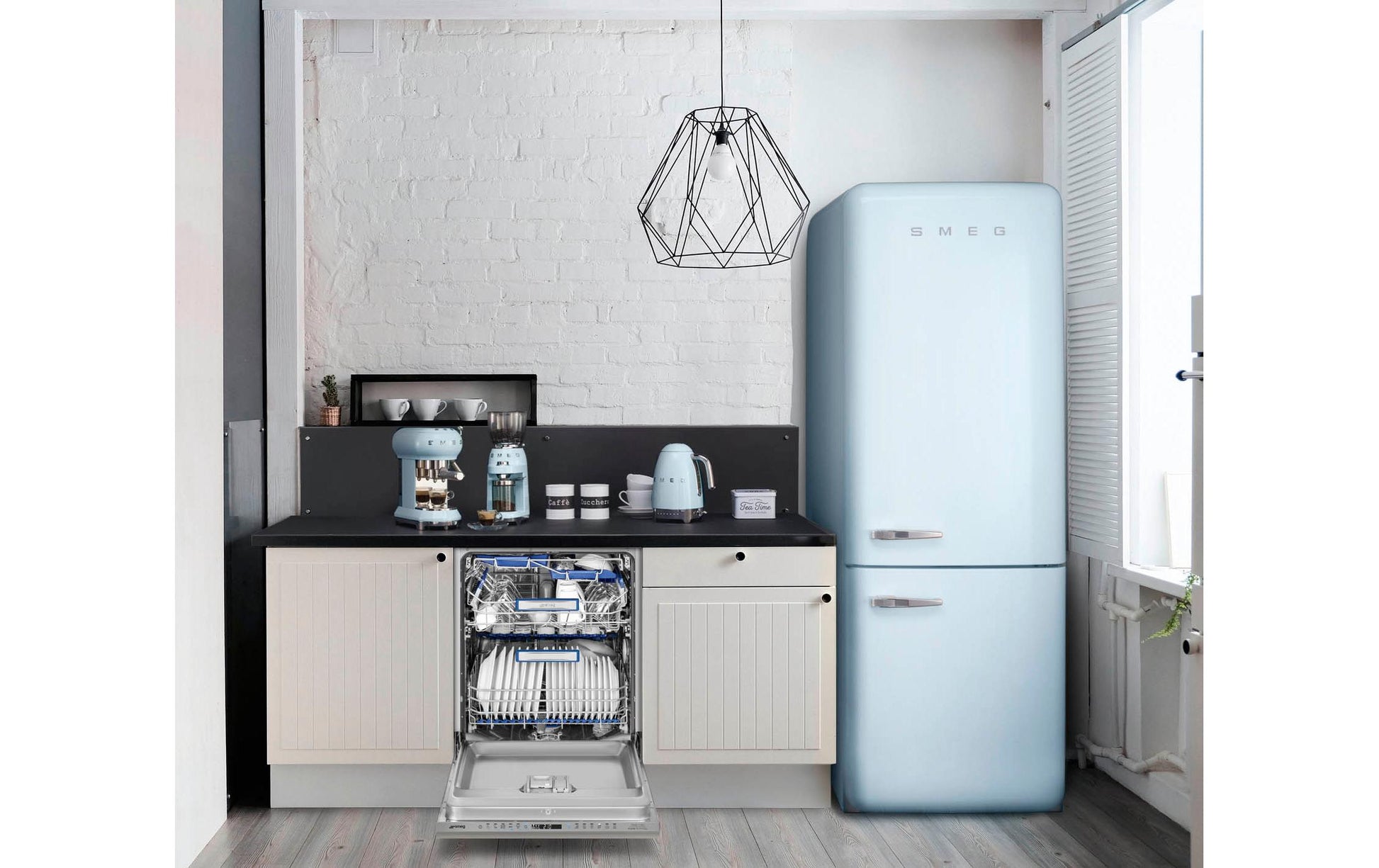 Smeg Kaffeemühle CGF11PBEU – Kegelmahlwerk, 350 g, 150 W, Hellblau