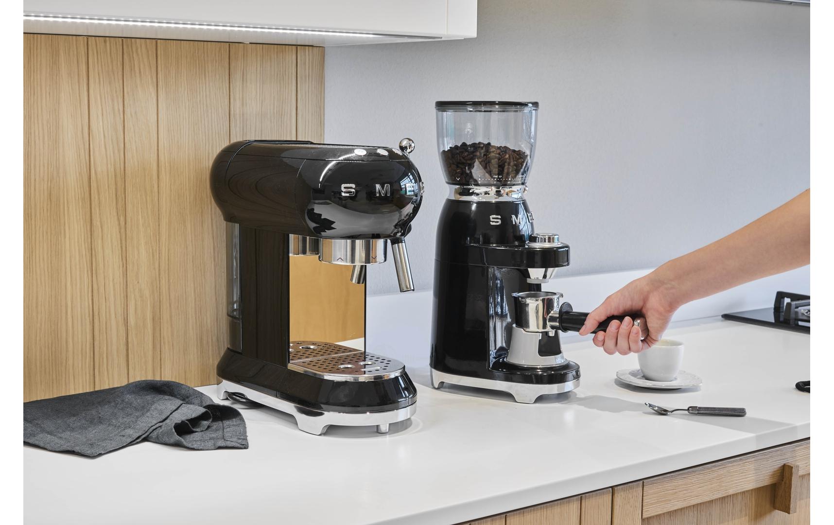 Smeg Kaffeemühle CGF11BLEU – Kegelmahlwerk, 350 g, 150 W, Schwarz