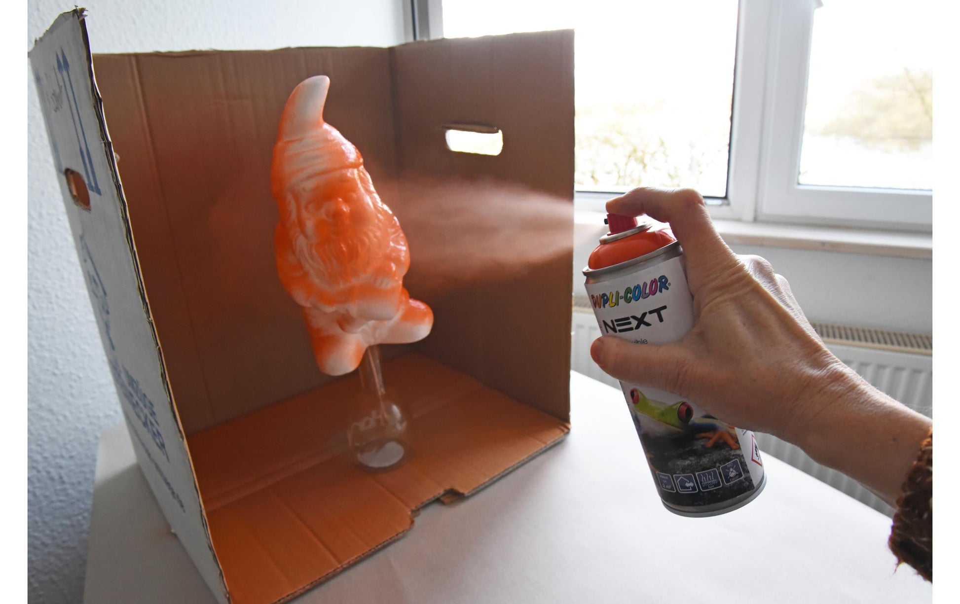 Dupli-Color Next Farbspray – Dunkelgrün, seidenmatt – 400 ml – für Glas, Holz, Metall