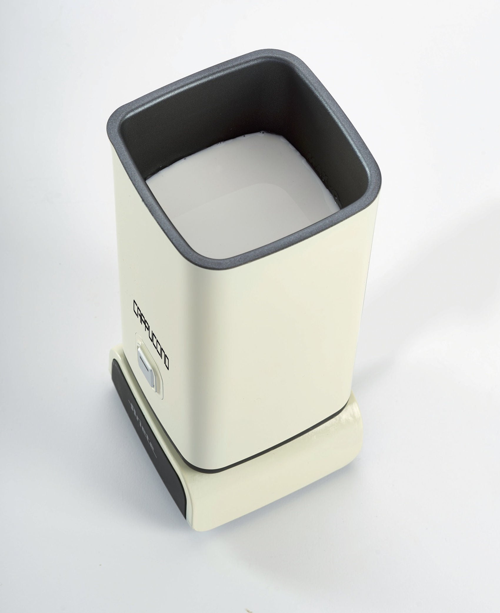 Ariete Milchaufschäumer ARI-2878-BG – 250 ml, heiss & kalt – creme