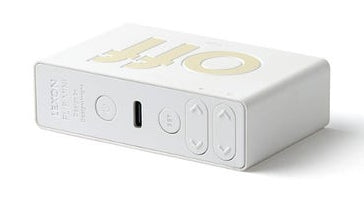LEXON Flip Mini Digitalwecker – Snooze, USB, 8 × 2,3 × 4,9 cm, Weiss