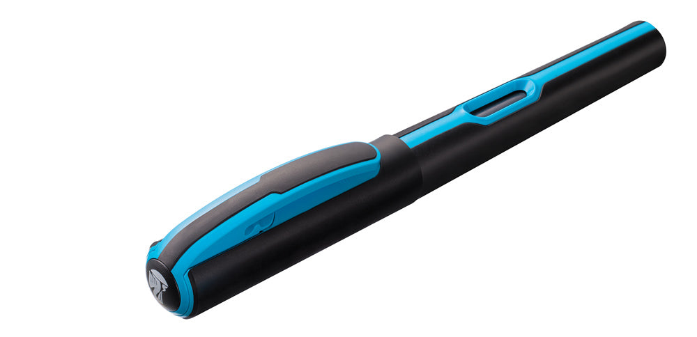 Pelikan Style P57 – Füllfederhalter – M – Schwarz/Blau – Edelstahl