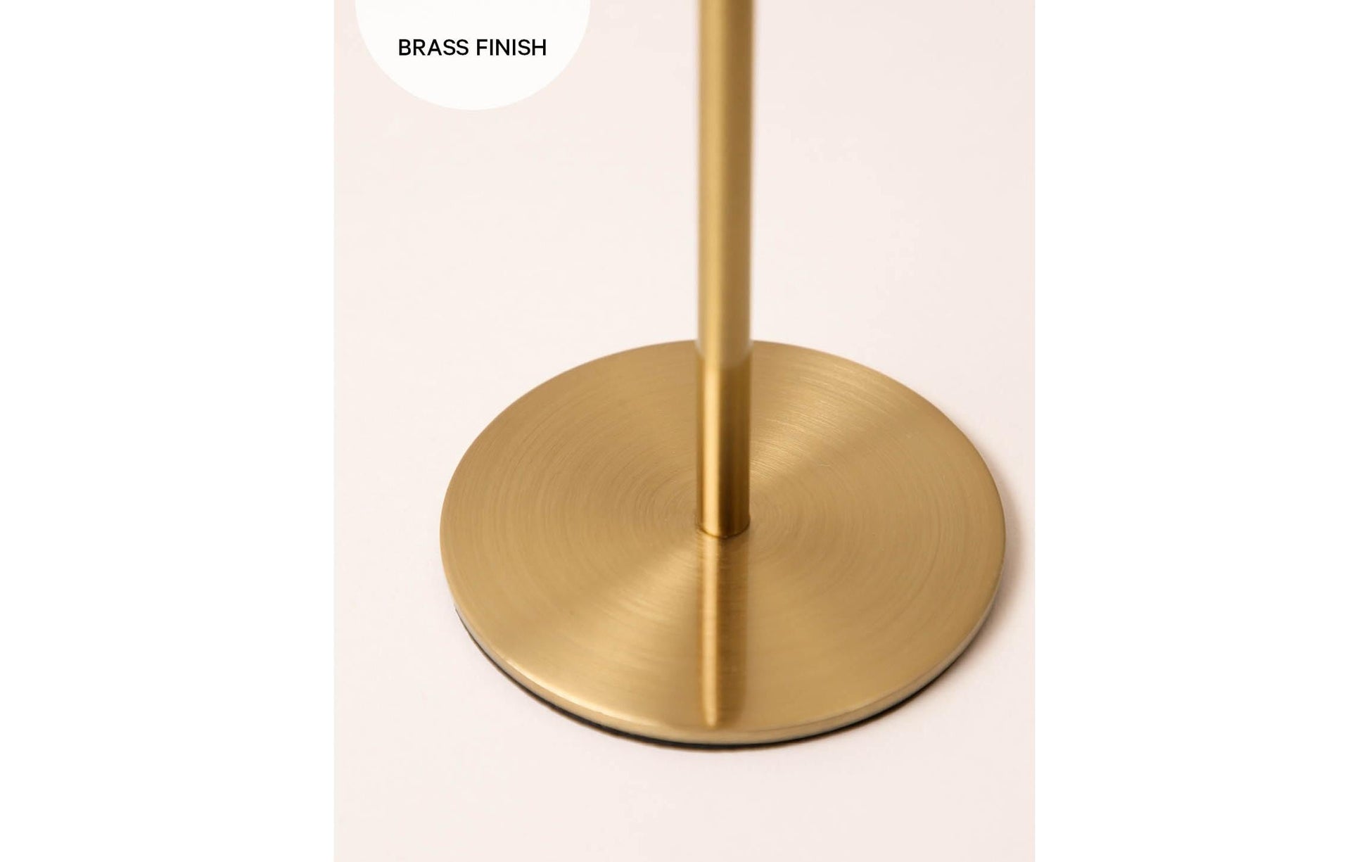 Esmée Kerzenständer – Messing & Metall, Gold – Ø 8 × 20 cm – 1 Stück