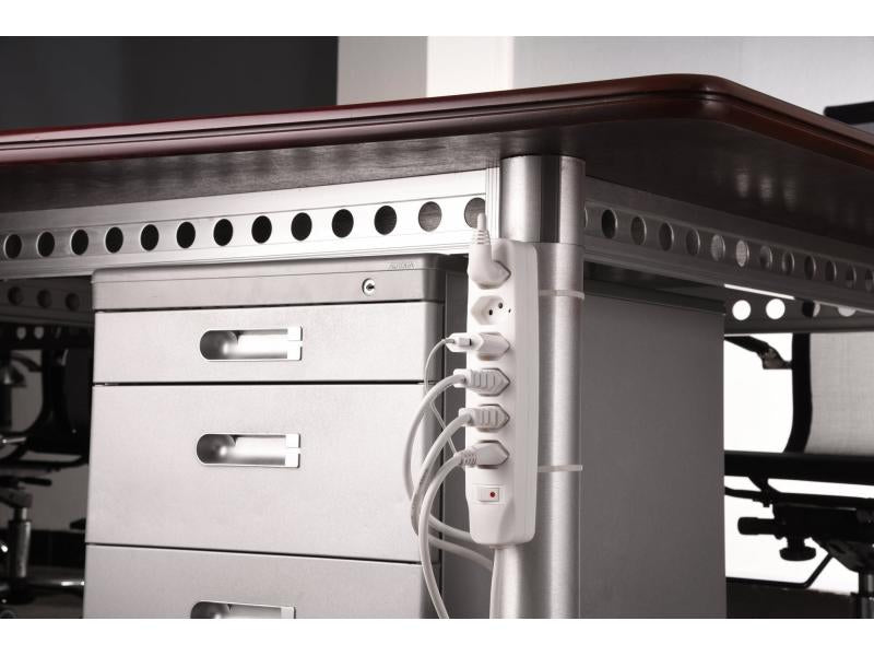 Furber. FUR-SL3 Steckdosenleiste – 3× T13, 1,5 m, ohne Schalter, mit Kinderschutz, weiss