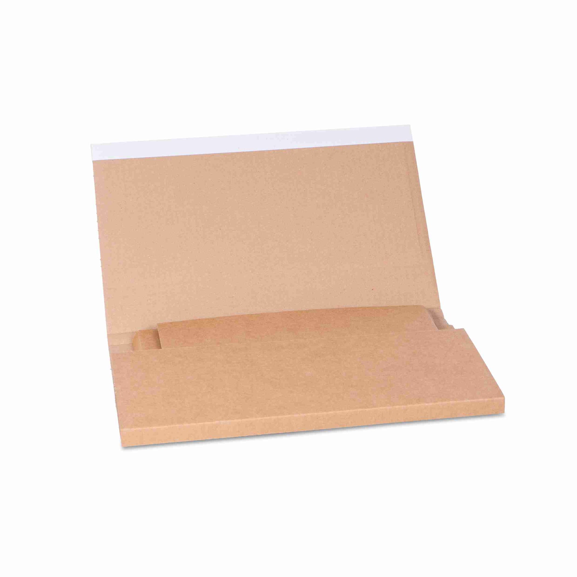 Model Versandverpackung – 300 × 213 × 60 mm, braun, Wellkarton, selbstklebend – 1 Stk., ab 500 Stk.