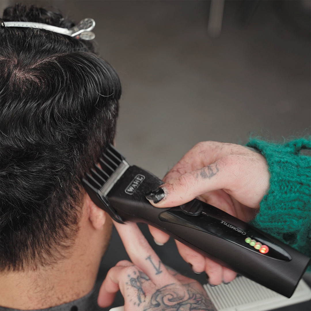 Wahl Haarschneider ChromStyle Clipper – Akku, 90 min Laufzeit, ab 0,7 mm – 4 Kammaufsätze – schwarz