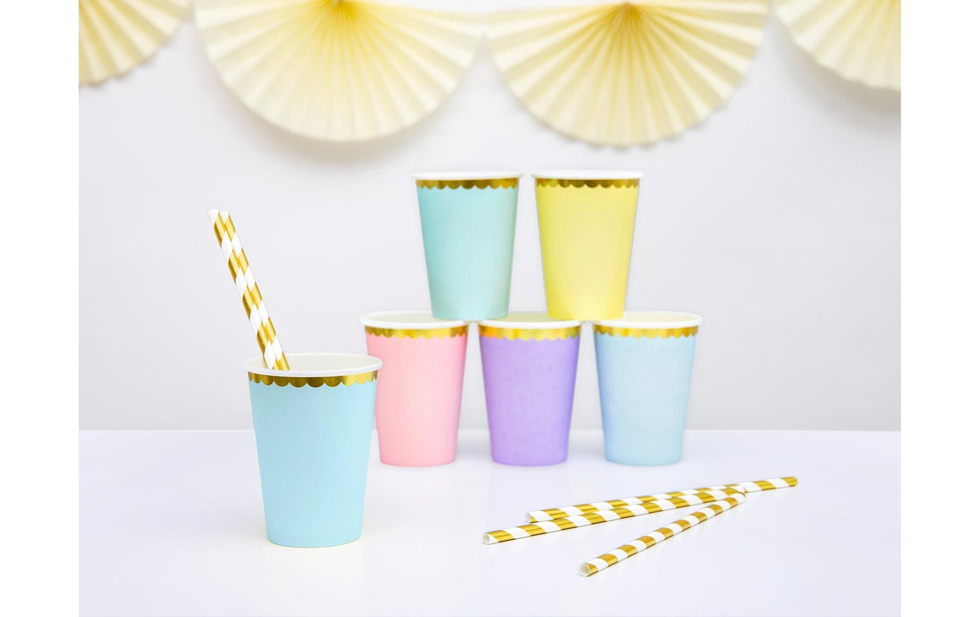 PartyDeco Trinkbecher, Papier – 2,2 dl Hellblau – 6 Stk.