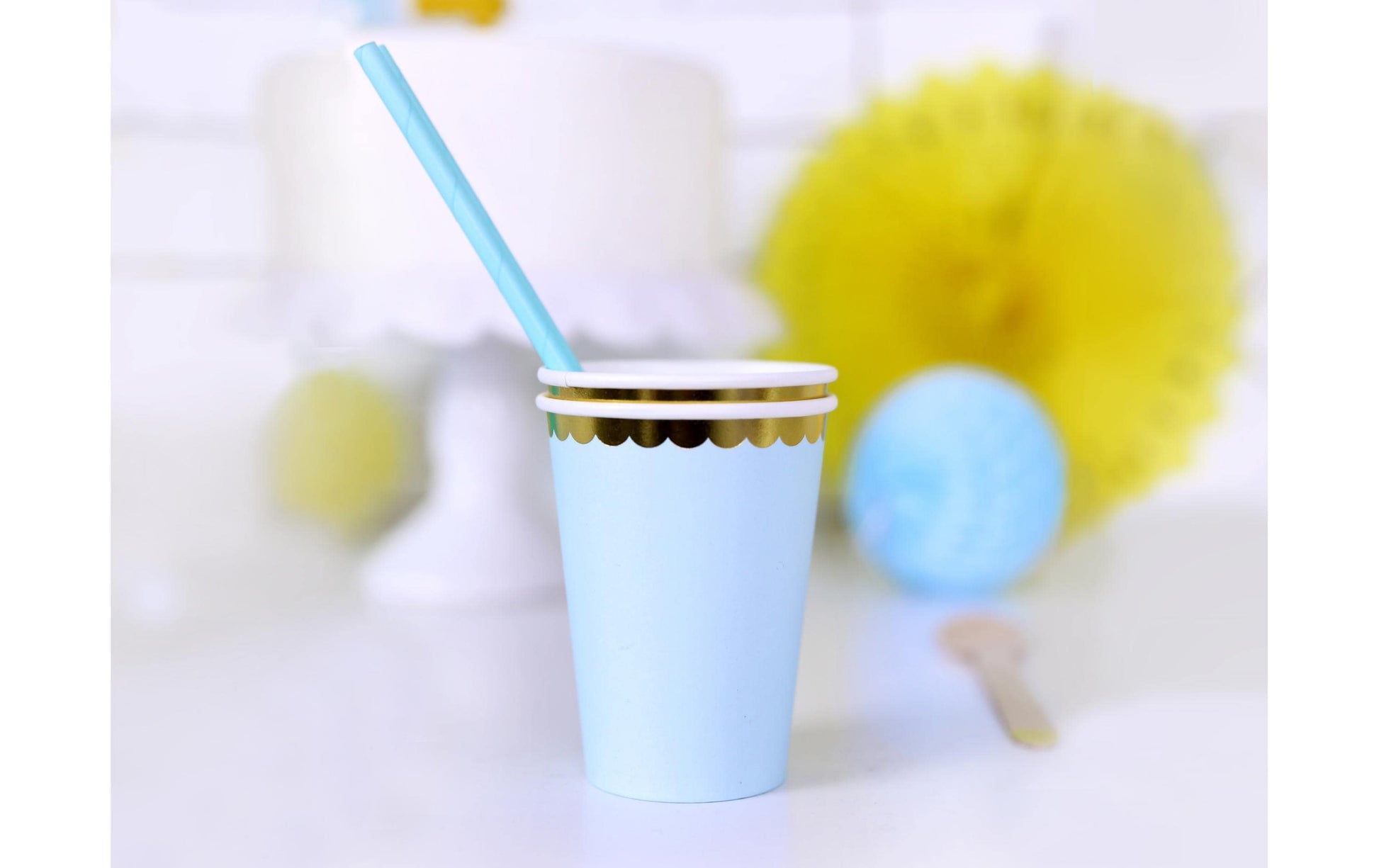 PartyDeco Trinkbecher, Papier – 2,2 dl Hellblau – 6 Stk.