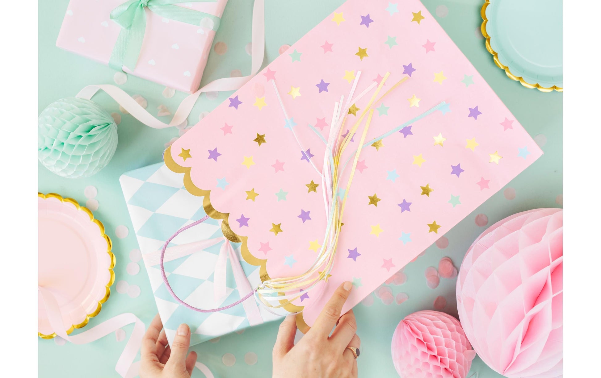 PartyDeco Teller, Papier/Karton – Ø 18 cm, Rosa mit Goldrand – 6 Stk.