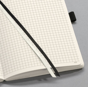 Sigel Notizbuch, A5, kariert 5 mm, Fadenheftung, Softcover, 194 Seiten, 80 g/m² – schwarz