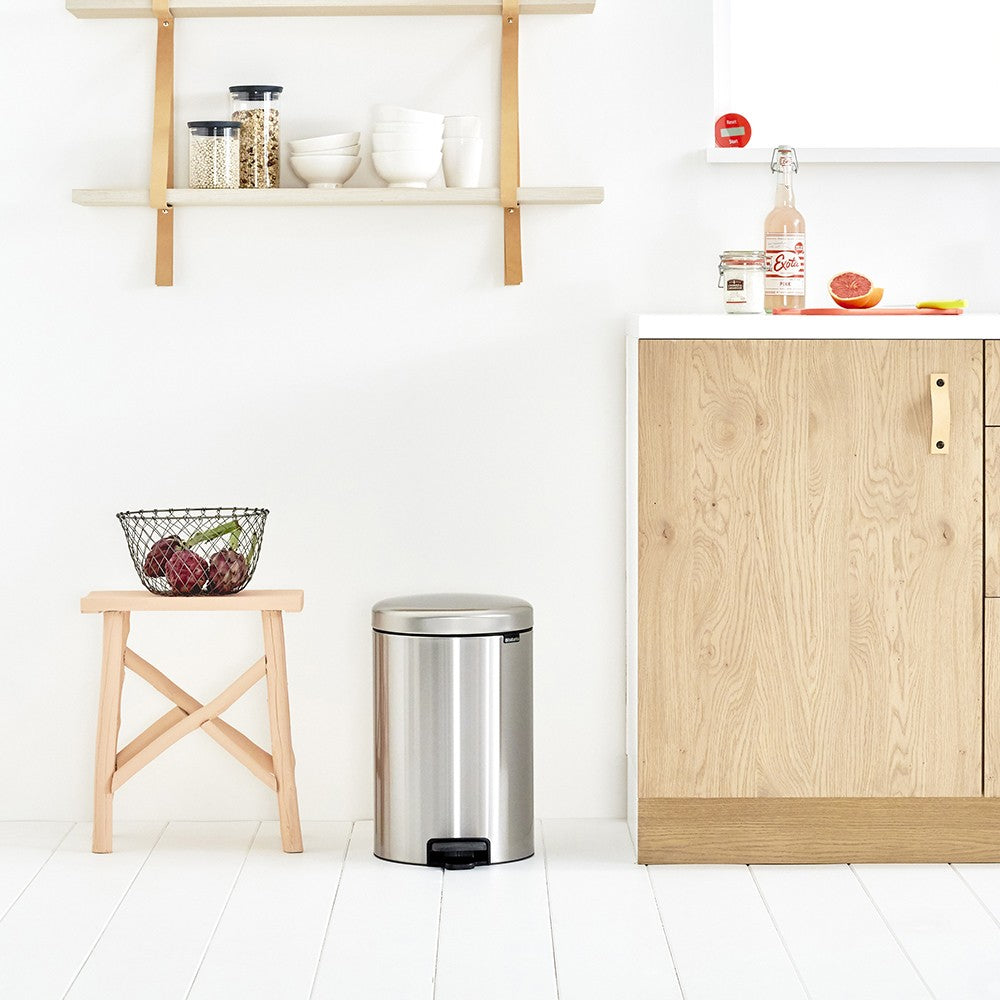 Brabantia NewIcon Papierkorb – 20 l – Edelstahl, silber matt – Ø 290 × H 467 mm