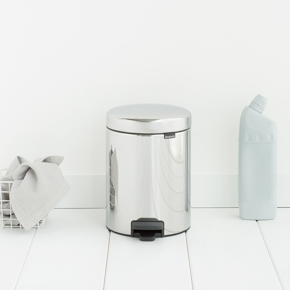 Brabantia Treteimer – 5 l – Edelstahl, rund – Soft-Close, Anti-Rutsch