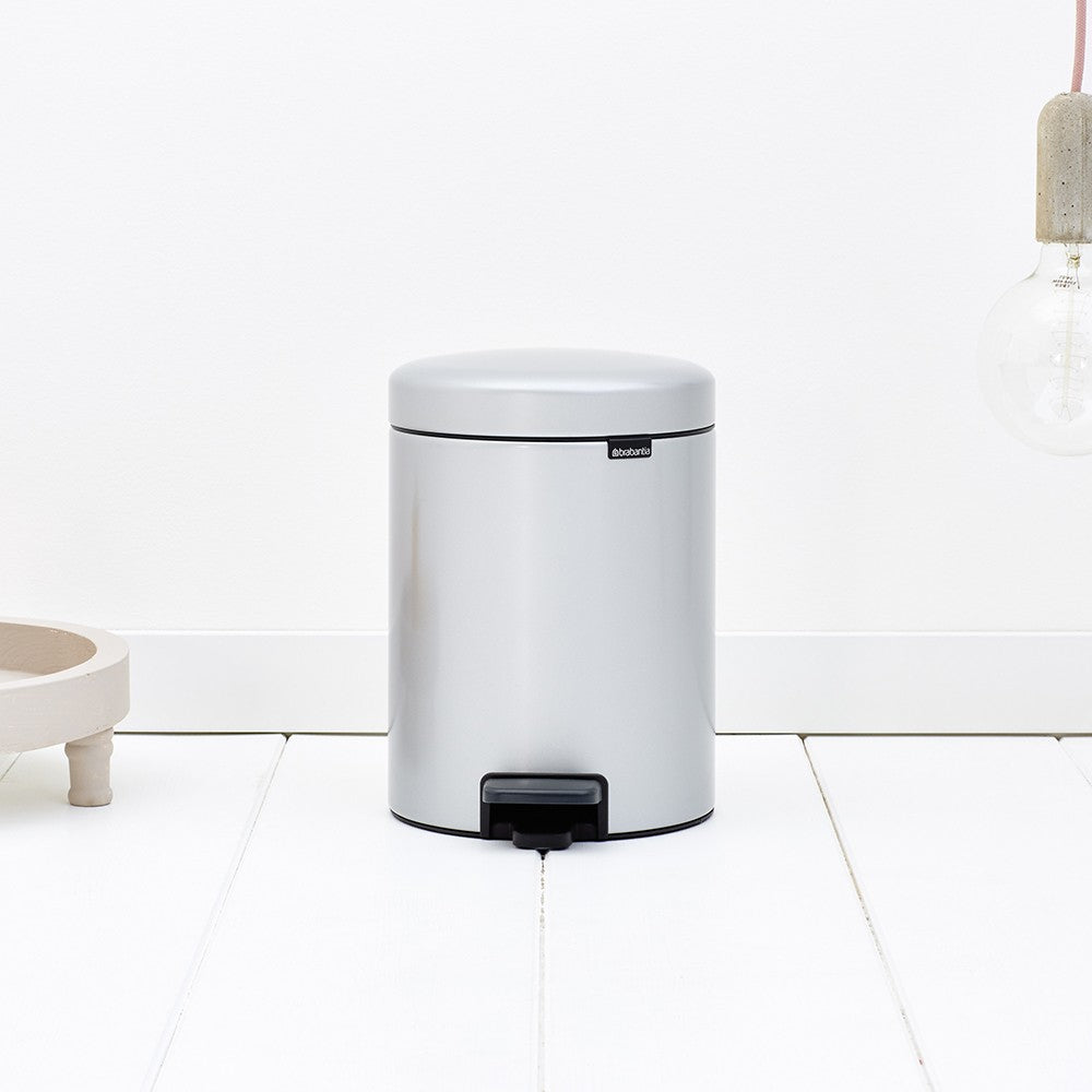 Brabantia newIcon Treteimer – 5 l – Edelstahl, rund – Soft-Close