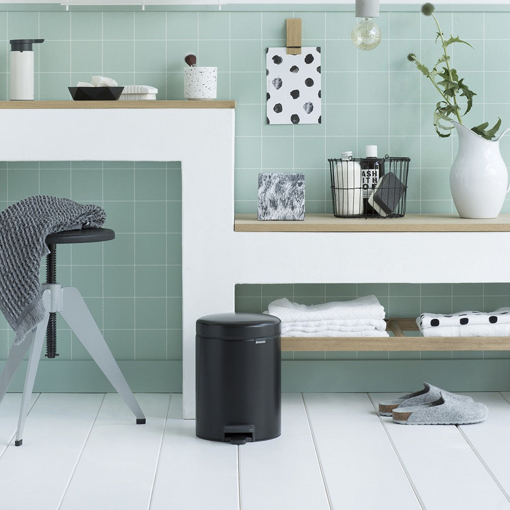 Brabantia NewIcon Papierkorb – 5 l – Edelstahl – Ø 206 × H 291 mm