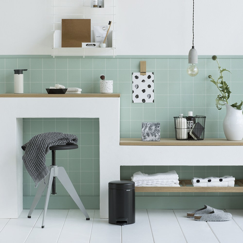 Brabantia newIcon Treteimer – 3 l – Edelstahl, rund – Schwarz – Soft-Close