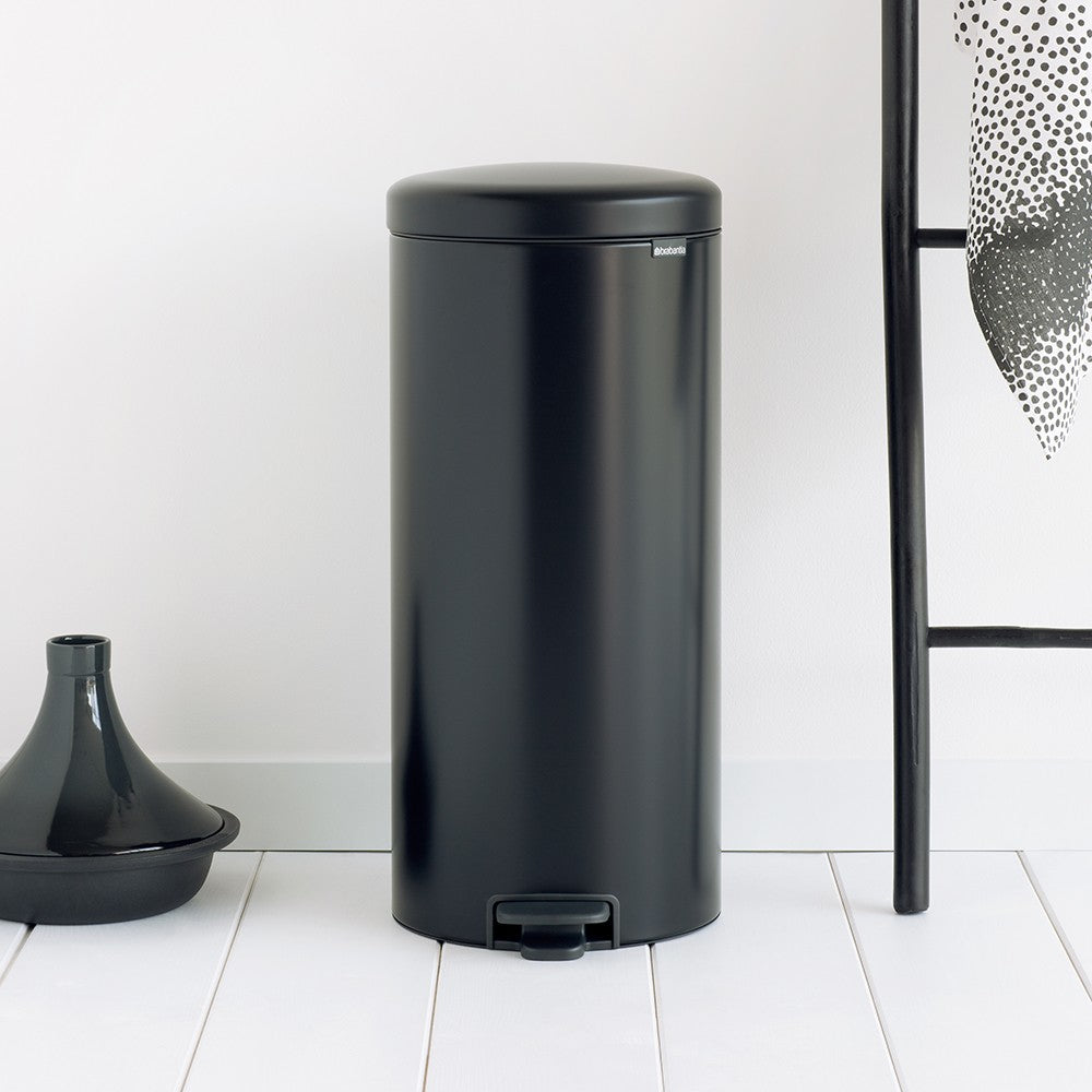 Brabantia NewIcon Treteimer – Soft-Close System, 30 L, Edelstahl