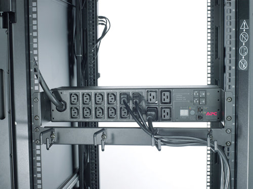 APC Rack-PDU – Überwacht, 1-phasig, 2U, 32 A 208–230 V, 12×C13 + 4×C19, IEC 60309, 3,66 m