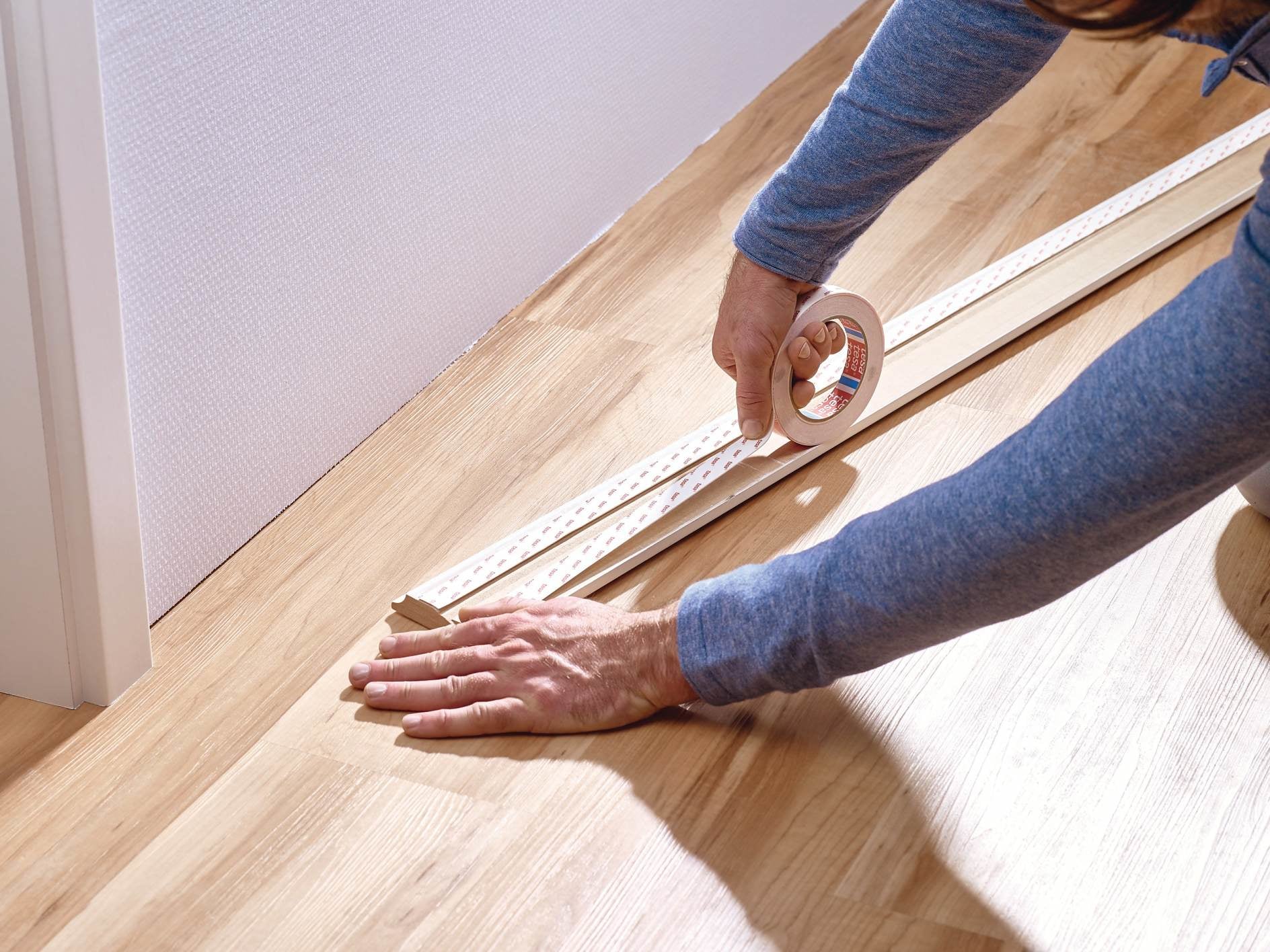TESA Montageband – 19 mm × 1,5 m, Weiss, für Innen & Aussen