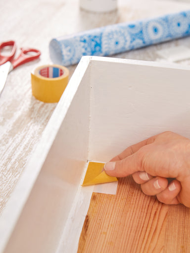 TESA Haken – rot/weiss – 2 kg – selbstklebend, höhenverstellbar – für Putz – 2 Stück