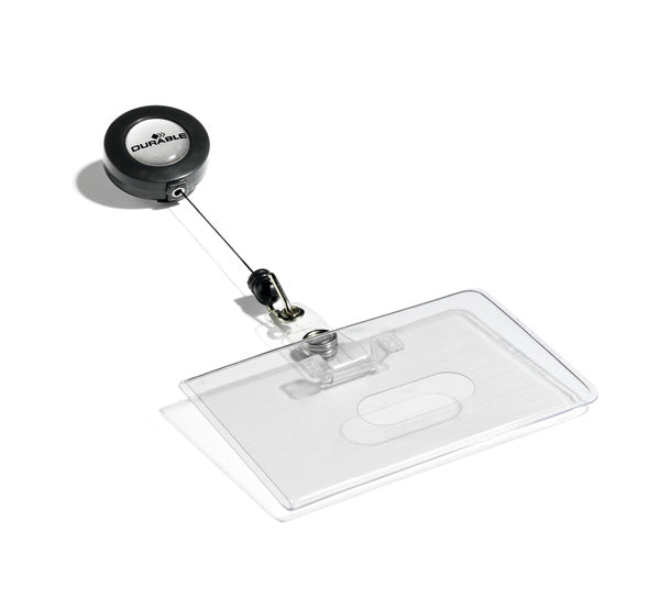 Durable Namensschild mit Metallclip und Druckknopf-Schlaufe – 85 × 54 mm – PVC – transparent – 10 Stk.