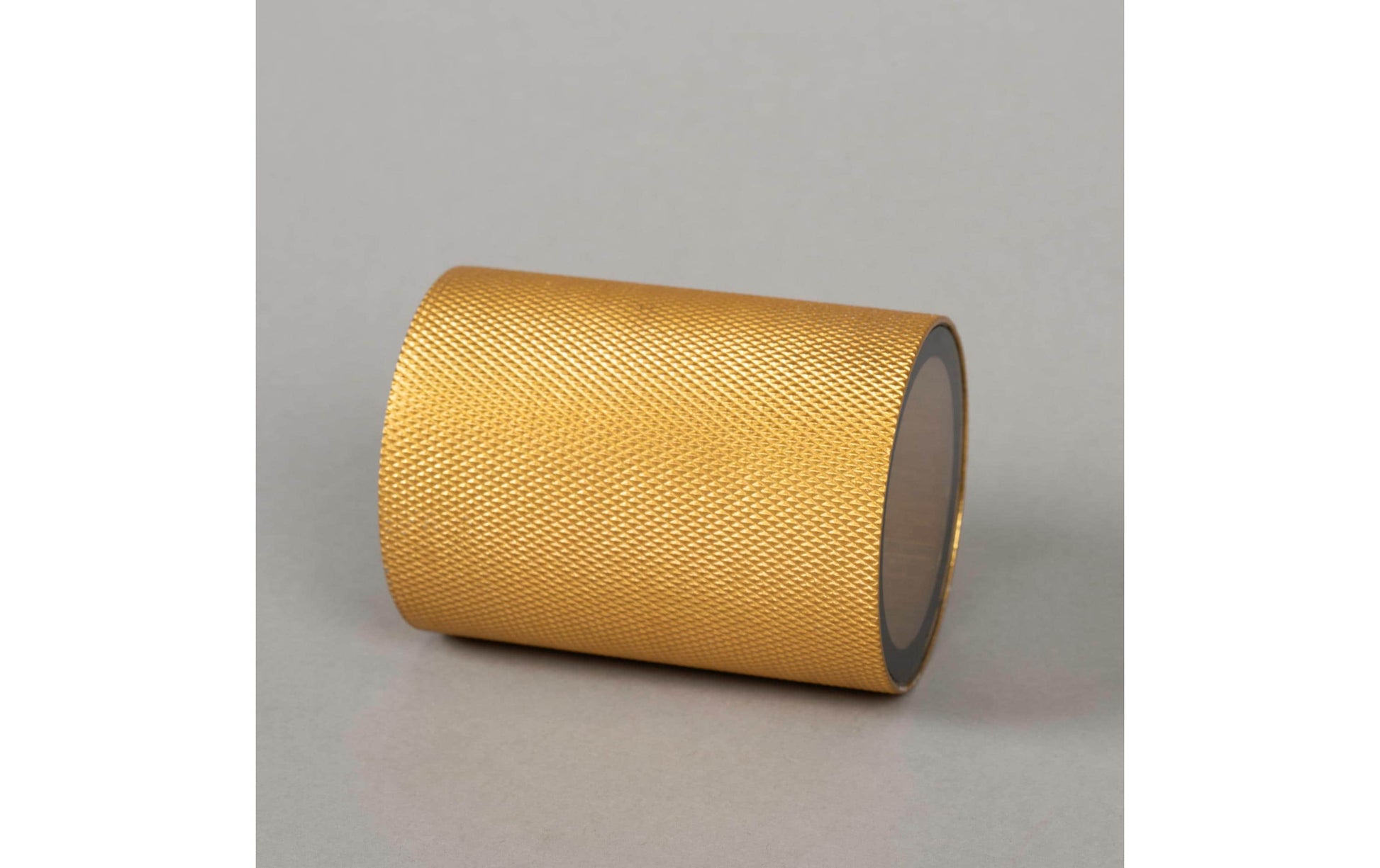 Konstsmide Aussenwandleuchte Temi – 6,5×23,5 cm, 14 W, IP54, Netzbetrieb, dimmbar, Gold, Aluminium