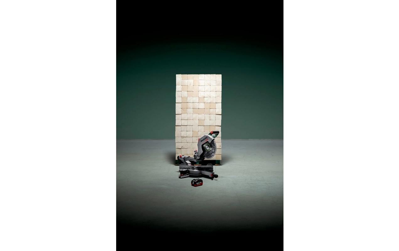 Metabo Kapp- und Gehrungssäge KGS 18 LTX BL 305 – 18 V (CAS) – Sägeblatt-Ø 305 mm – Solo – Brushless