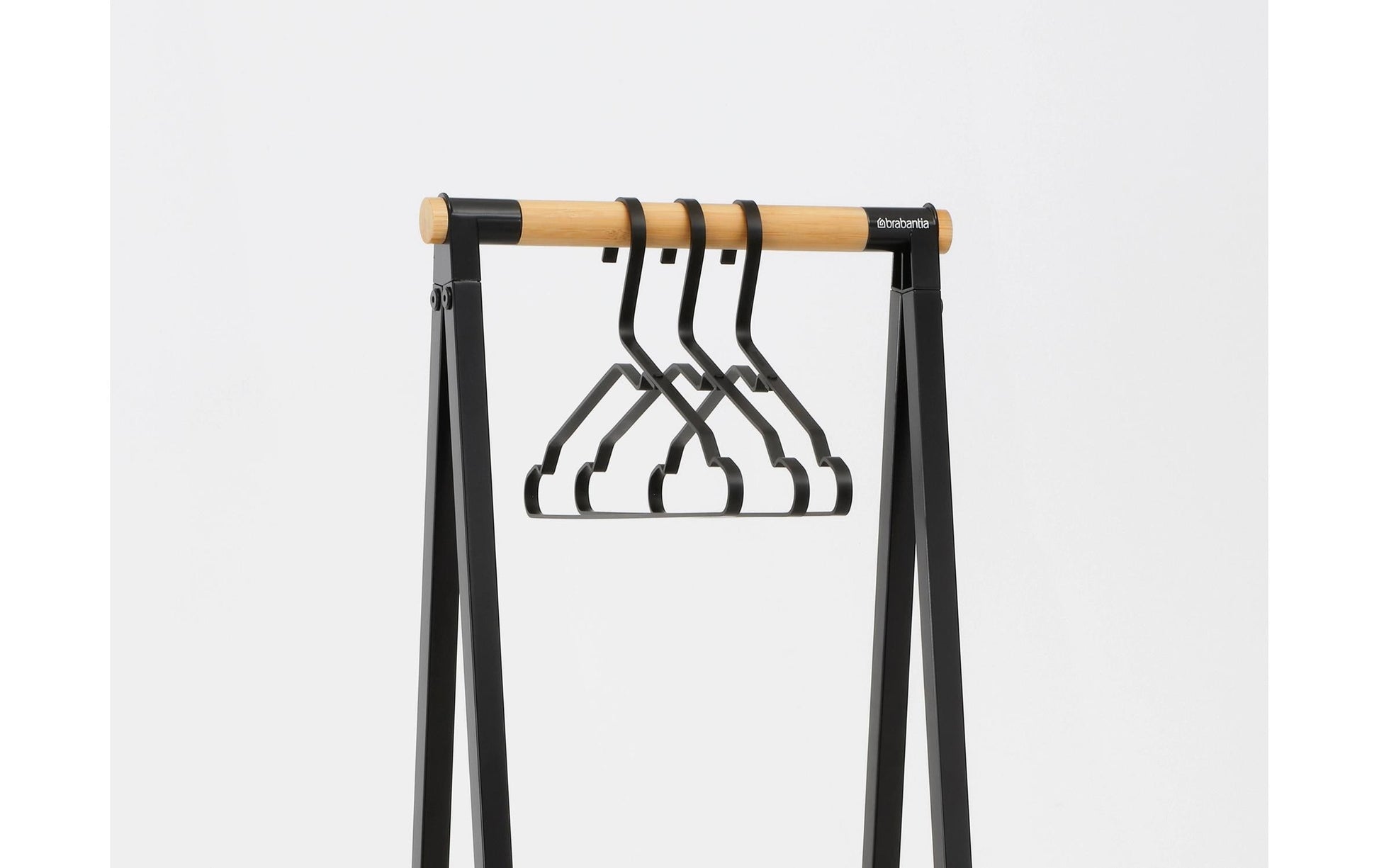 Brabantia Garderobenständer – mit Schuhhalter, Stahl/Holz, Schwarz, 34 × 47,6 × 170 cm
