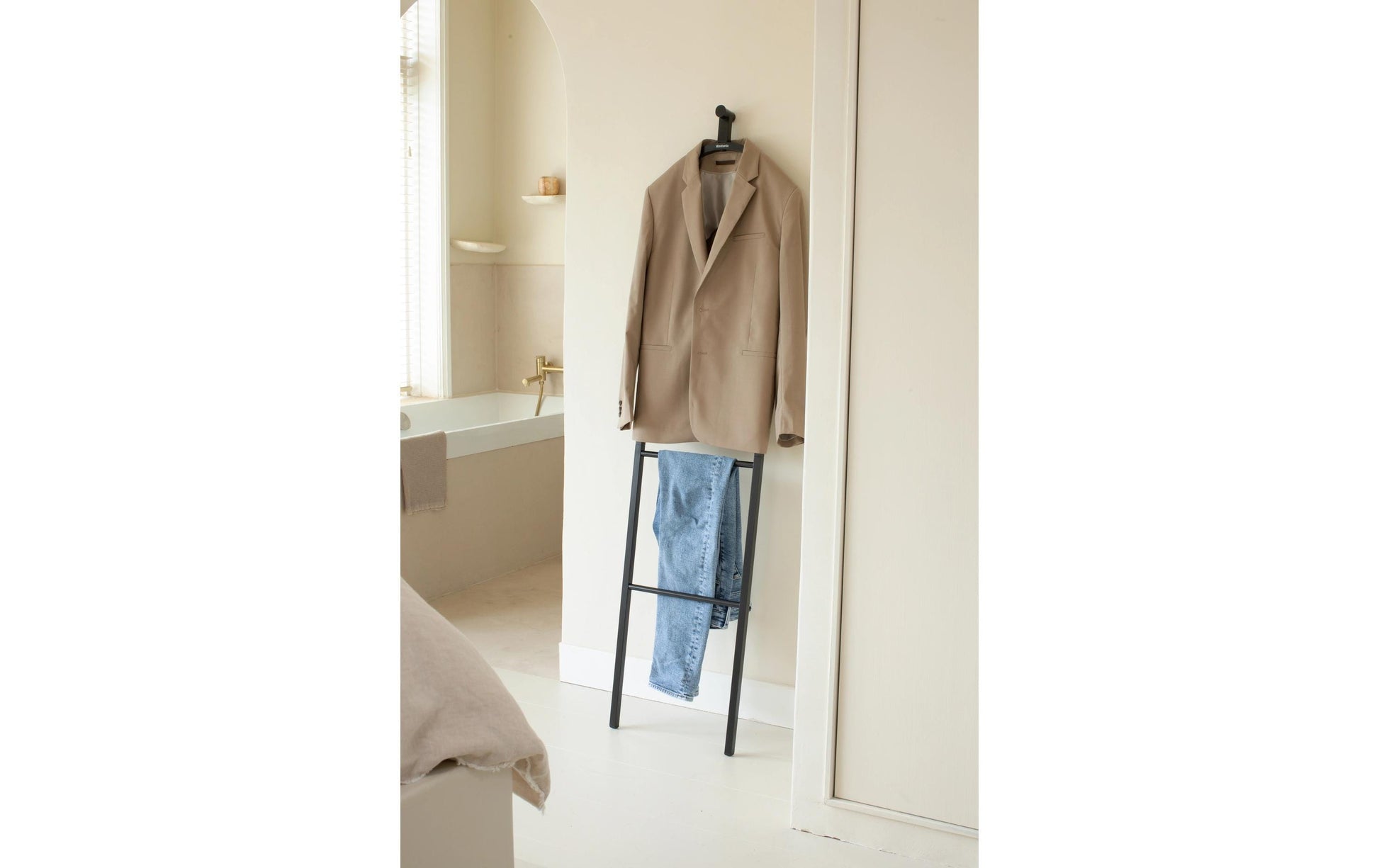 Brabantia Linn Dressboy Garderobenständer – Stahl – Schwarz – 1'680 mm