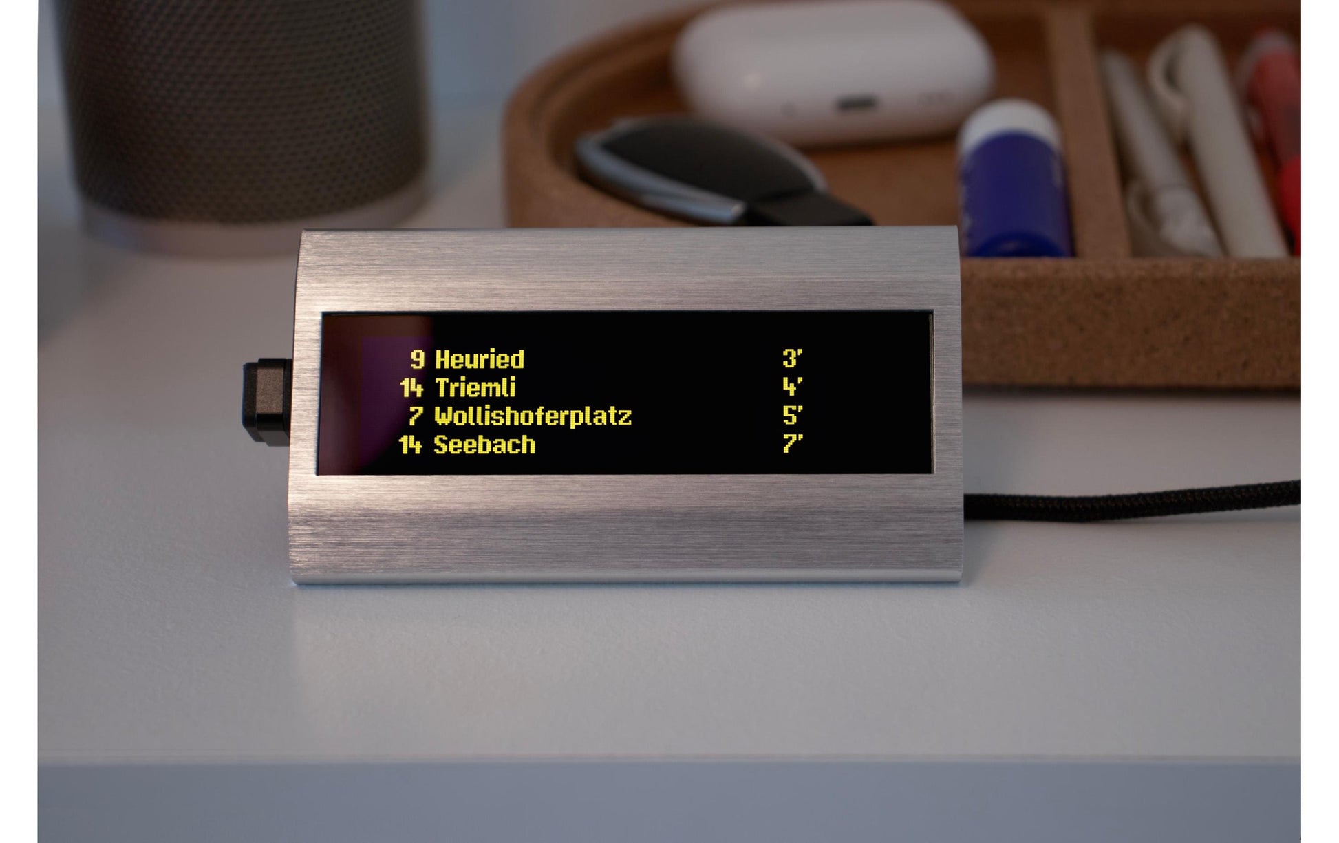 Tramli Public Display, USB-C, Silbergrau