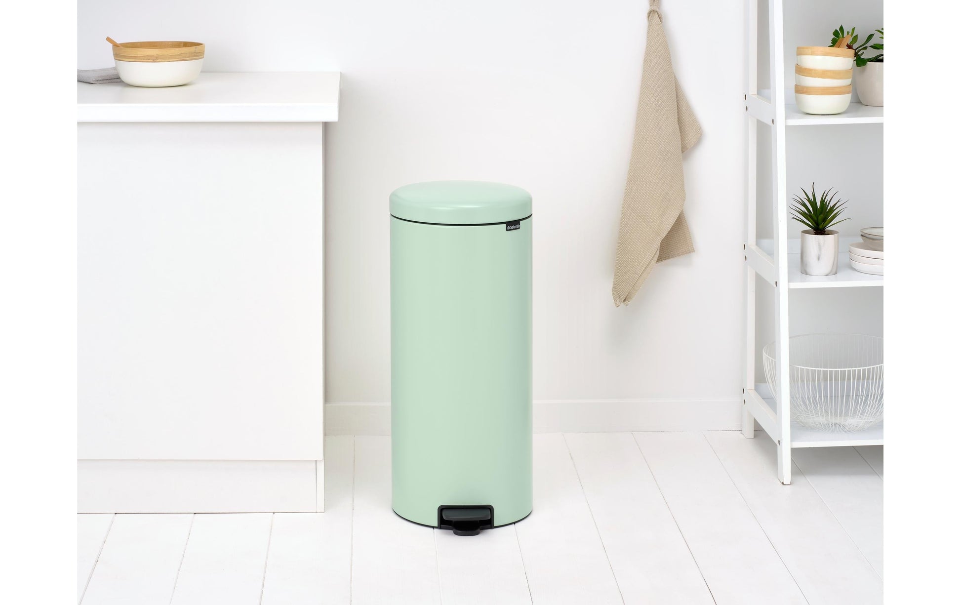 Brabantia NewIcon Papierkorb – 30 l – Stahl, Grün – Ø 293 × H 679 mm