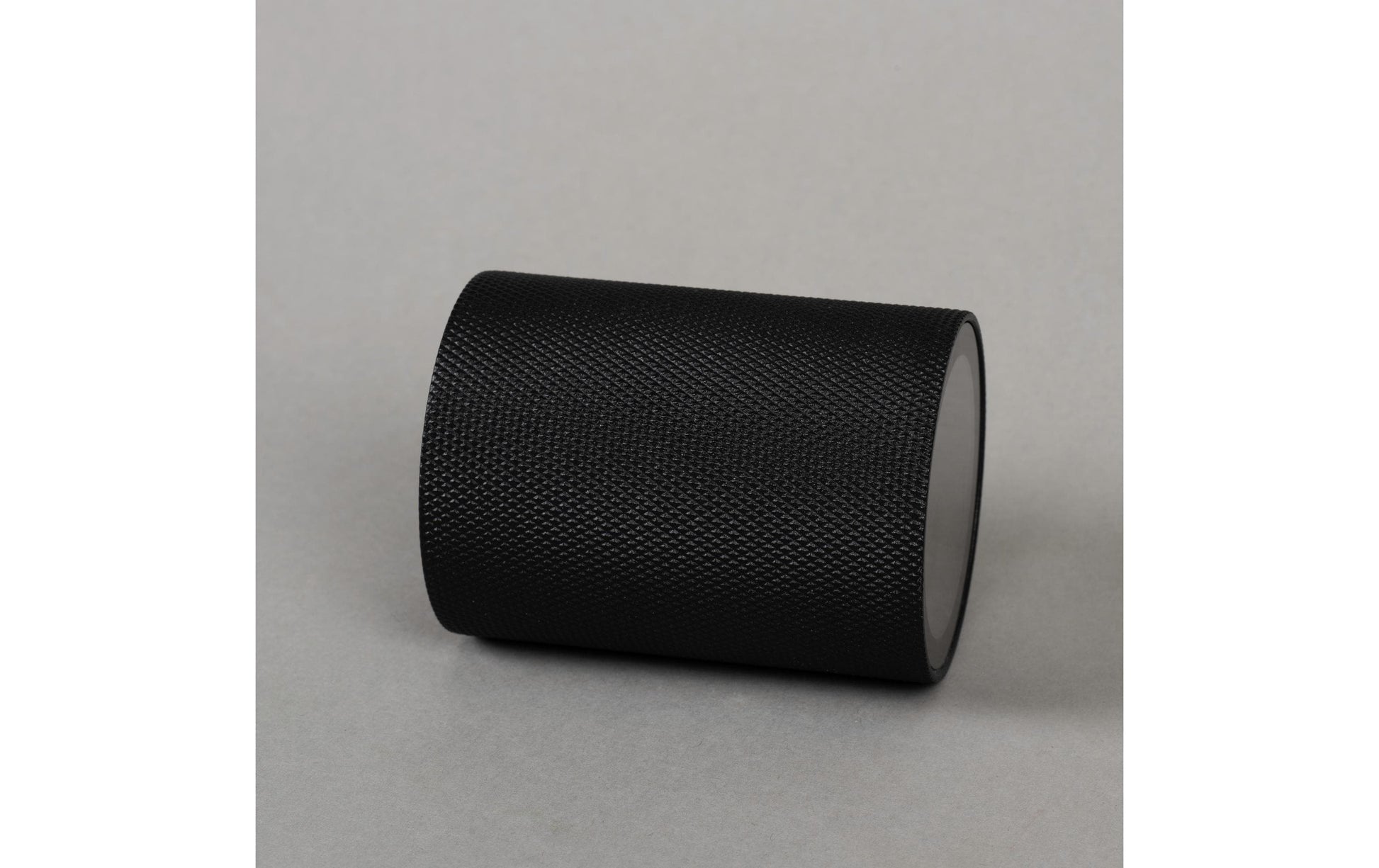 Konstsmide Aussenwandleuchte Temi – 6,5×23,5 cm, 14 W, IP54, Netzbetrieb, dimmbar, Schwarz, Aluminium