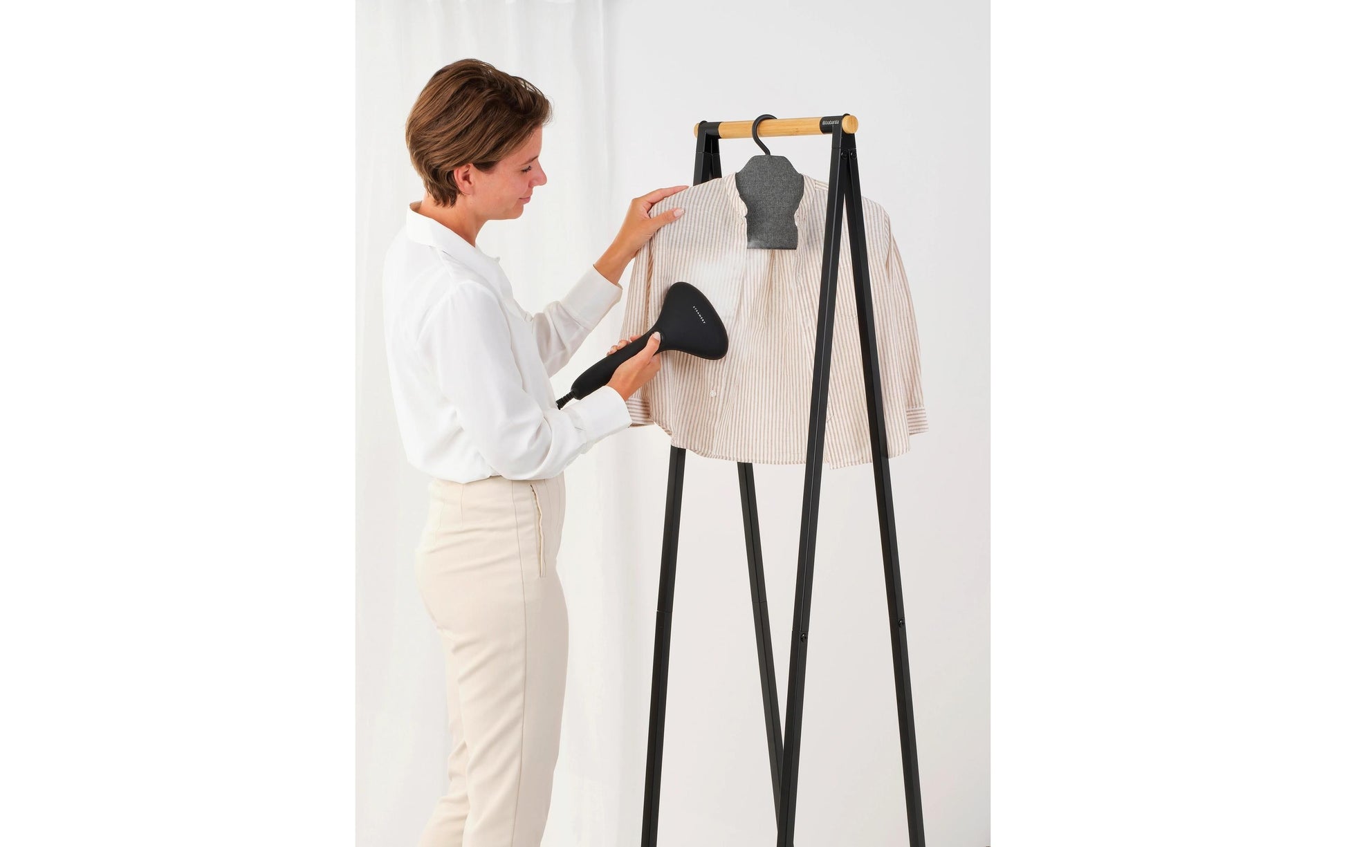 Brabantia Dampfkleiderbügel – Stoff – Schwarz – 415 × 225 × 15 mm