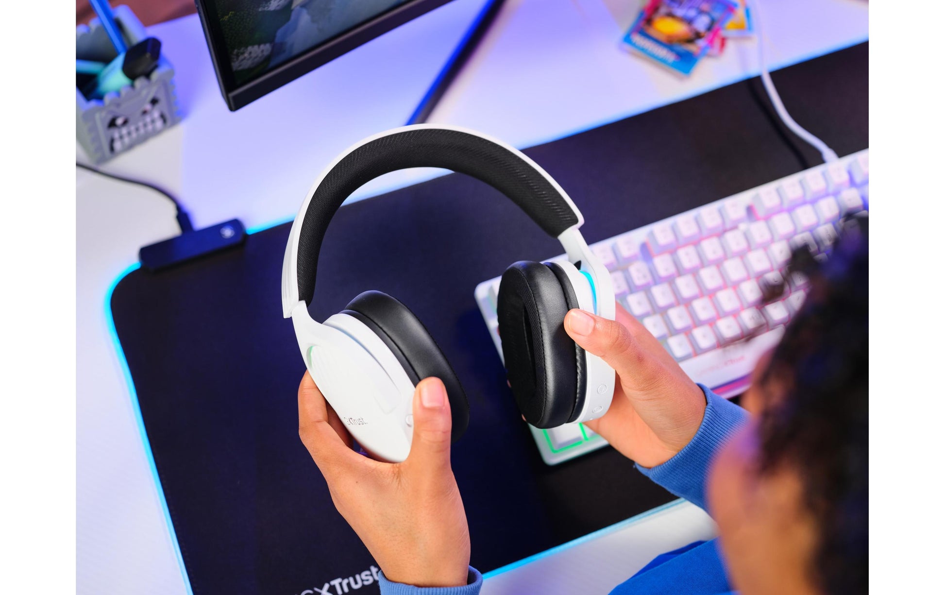 Trust GXT 491W FAYZO – Gaming-Headset – Kabelgebunden, abnehmbares Mikrofon, Surround-Sound – Weiss