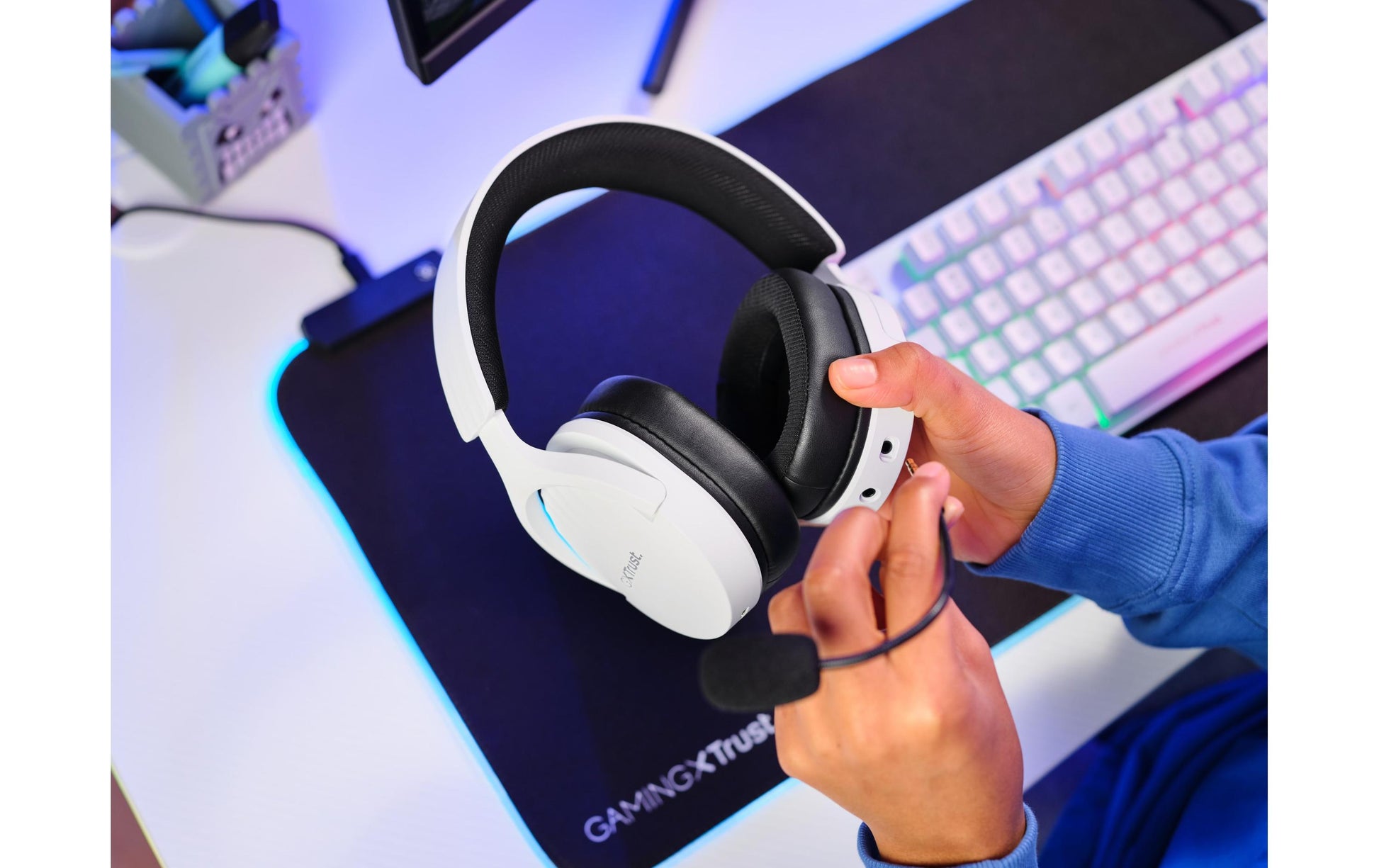 Trust GXT 491W FAYZO – Gaming-Headset – Kabelgebunden, abnehmbares Mikrofon, Surround-Sound – Weiss