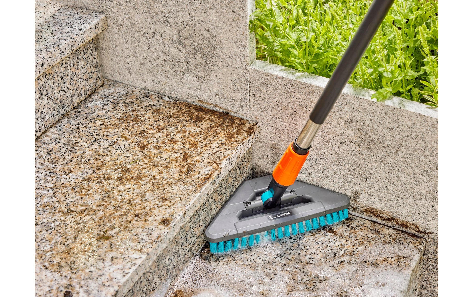 Gardena Besen (Innen) Cleansystem – 28×17,3×11 cm, grün/grau