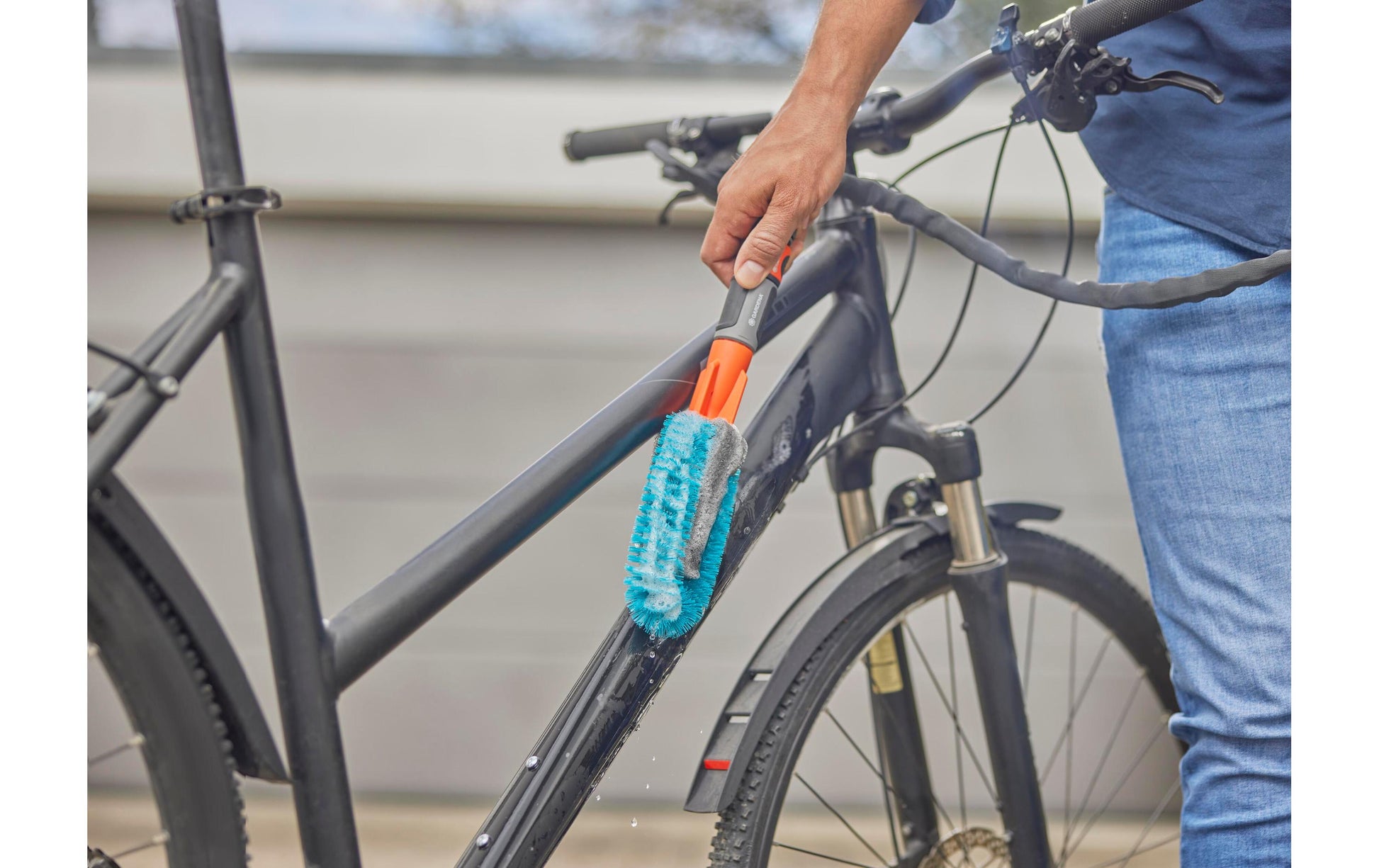 Gardena Fahrradbürste – 29,4×7,4×5,7 cm, schwarz/grün/grau/orange, 1 Stück