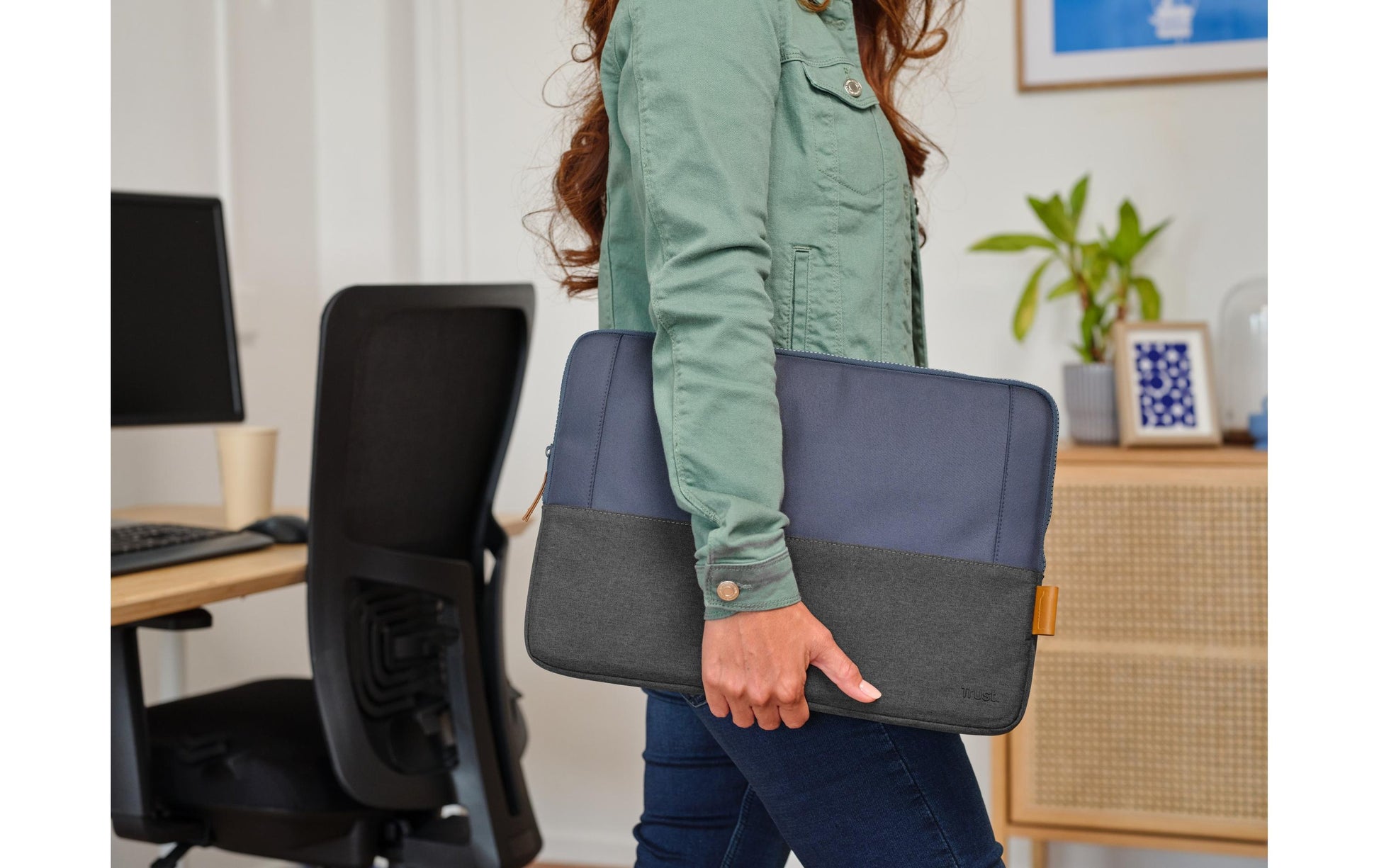 Trust Notebook-Schutzhülle 16" – Blau