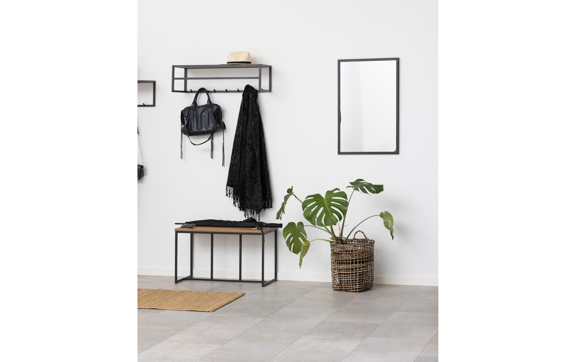 Actona Wandgarderobe – 7 Haken, Stahl/Holz, Schwarz/Natur, 77 × 28 × 22 cm