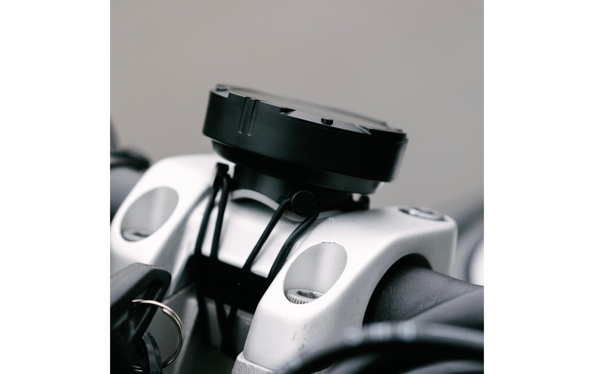 Beeline Halterung – für Moto 2, Velo, Motorrad, passiv, Gummi, Schwarz