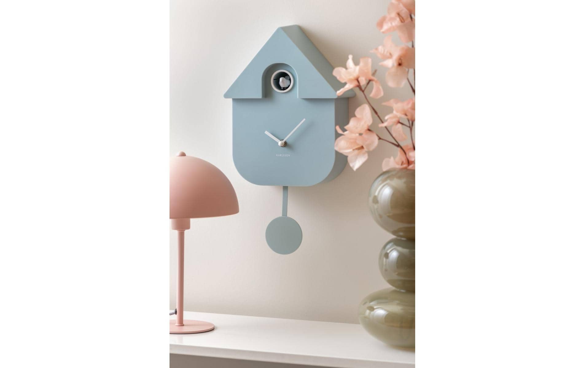 Karlsson Moderne Kuckucksuhr – 21,5 × 41 × 8,5 cm, hellblau, Kunststoff
