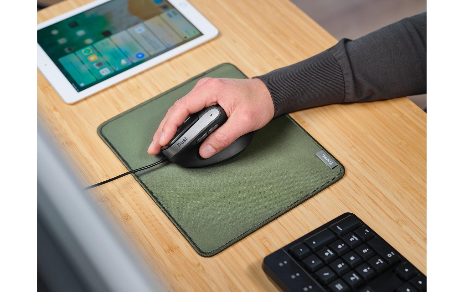 Trust Bayo II Ergonomisch – Vertikale Maus – Kabelgebunden (USB-A), Rechts, Schwarz