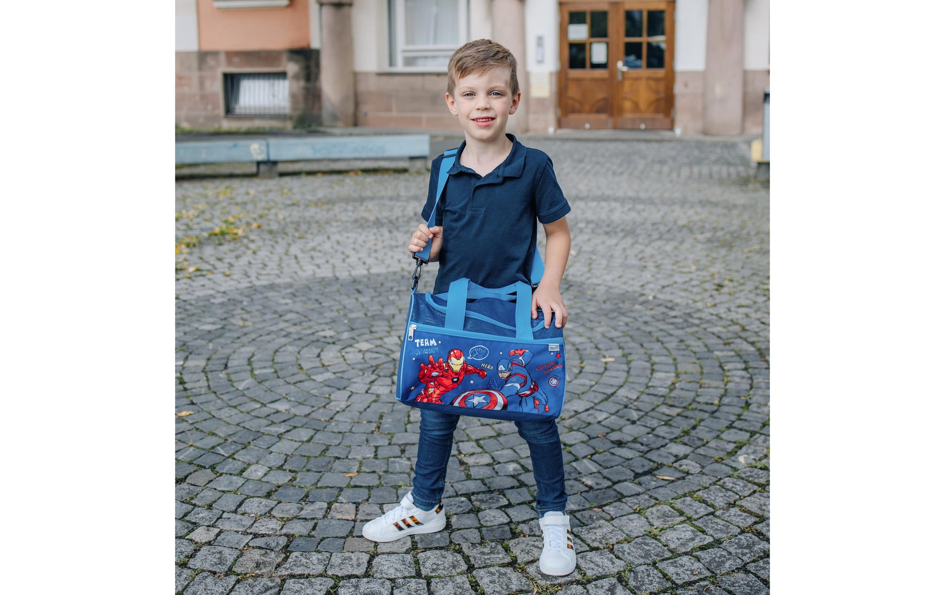 Scooli Avengers Sporttasche – 8 l, Polyester, Dunkelblau, 33 × 22 × 16 cm