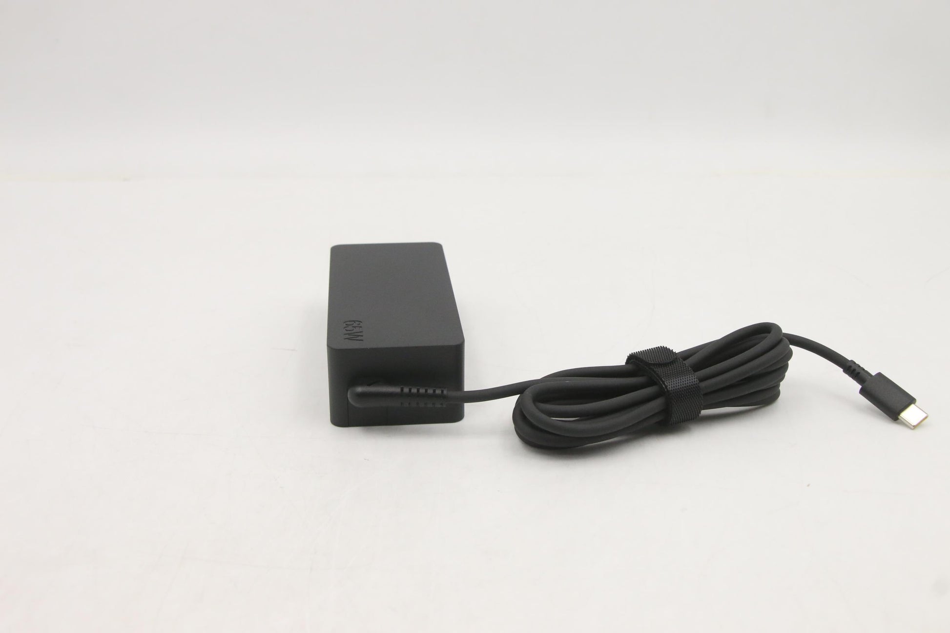 Lenovo 5A10W86262 Netzteil 65 W – für Lenovo-Laptops, schwarz