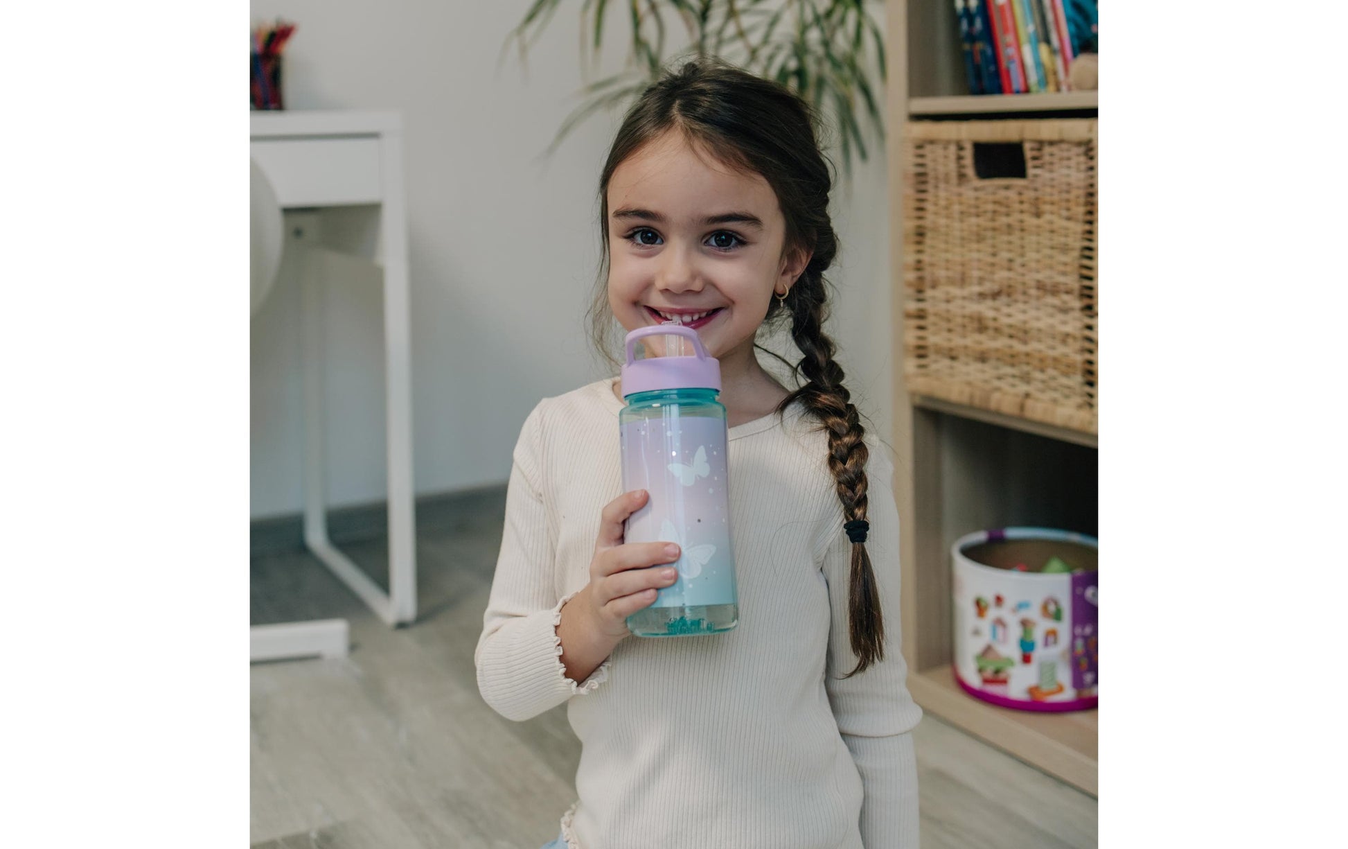 Scooli Aero Kindertrinkflasche 500 ml – BPA-frei, Kunststoff, Schmetterling