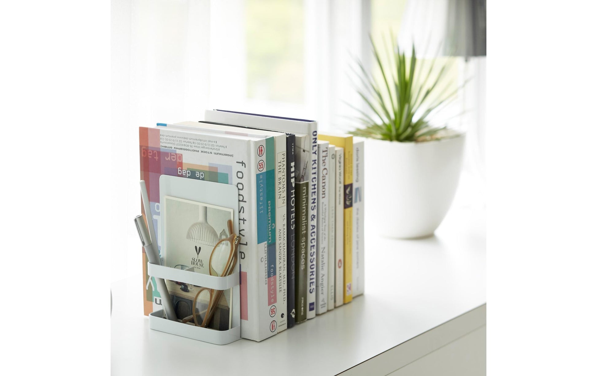 Yamazaki TOWER Buchstützenset – Metall – Weiss – 120 × 180 × 150 mm