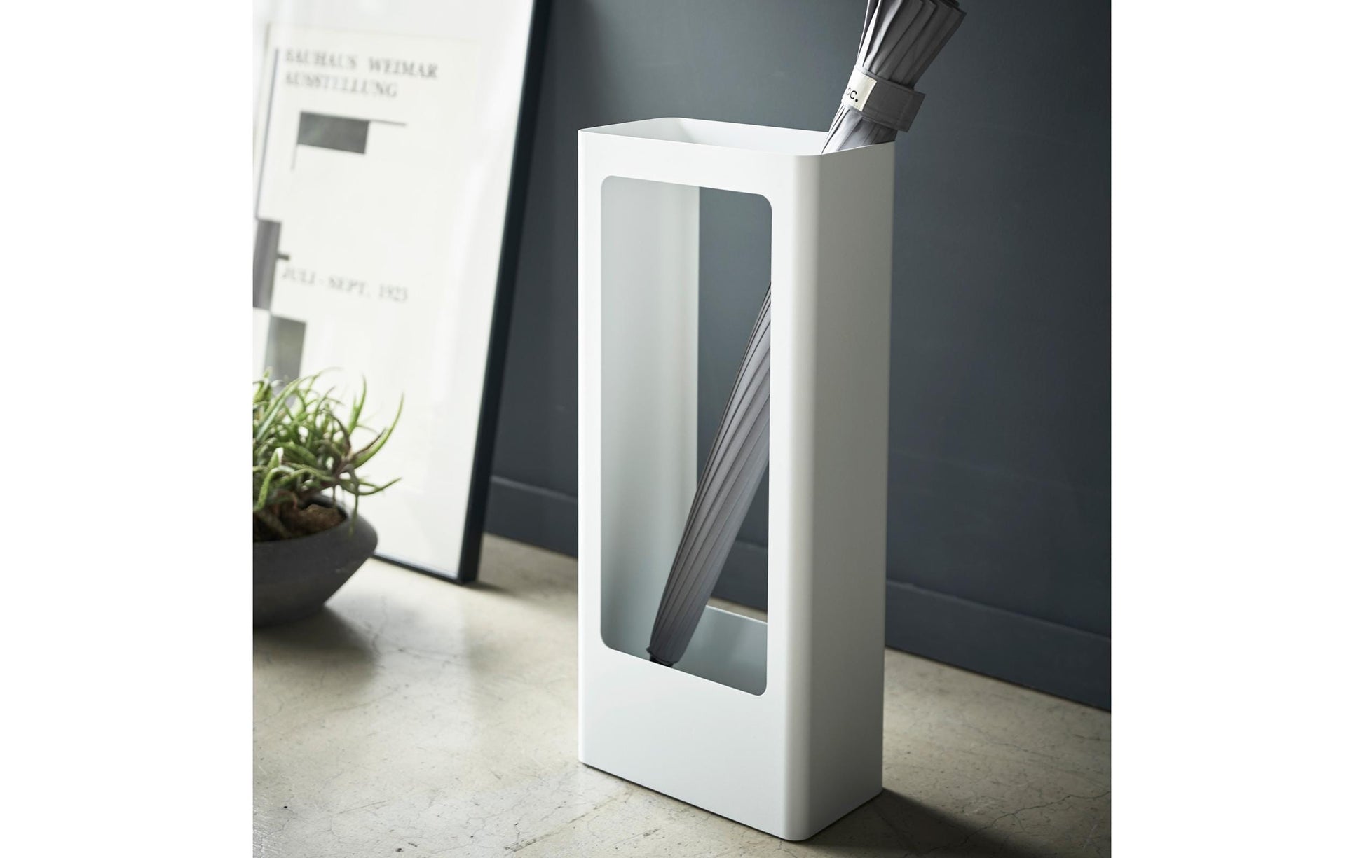 Yamazaki Schirmständer – Stahl/Silikon, Weiss, 12 × 22 × 50 cm