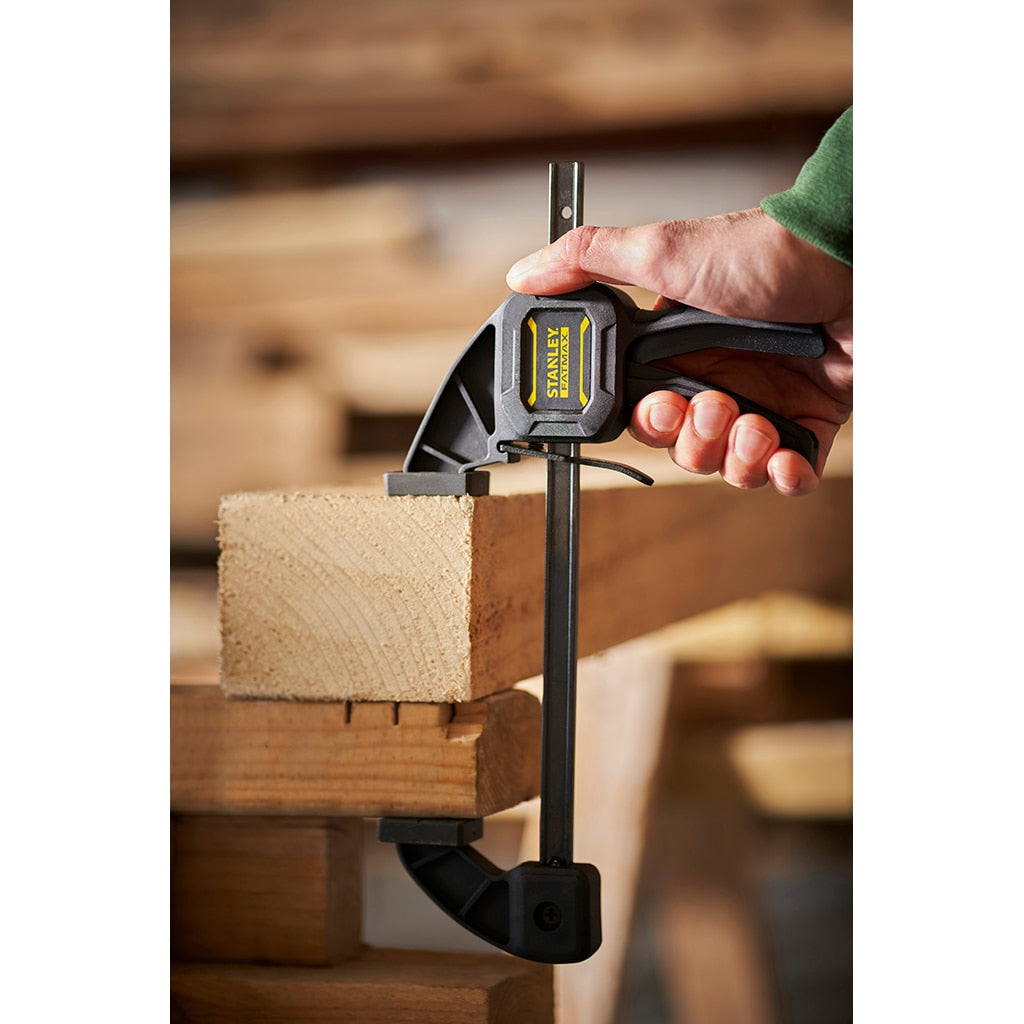 Stanley FATMAX Einhandzwinge – Spannweite 150 mm, Schliesskraft 45 kg