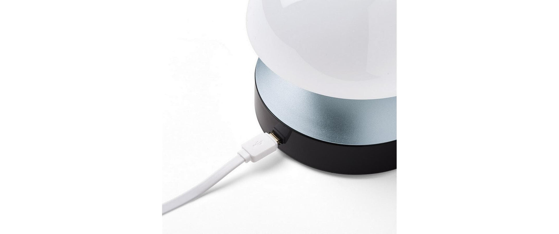 Lexon Lichtwecker Mina Sunrise – digital – 11 × 11 cm, hellblau, Aluminium, USB, Wecktöne