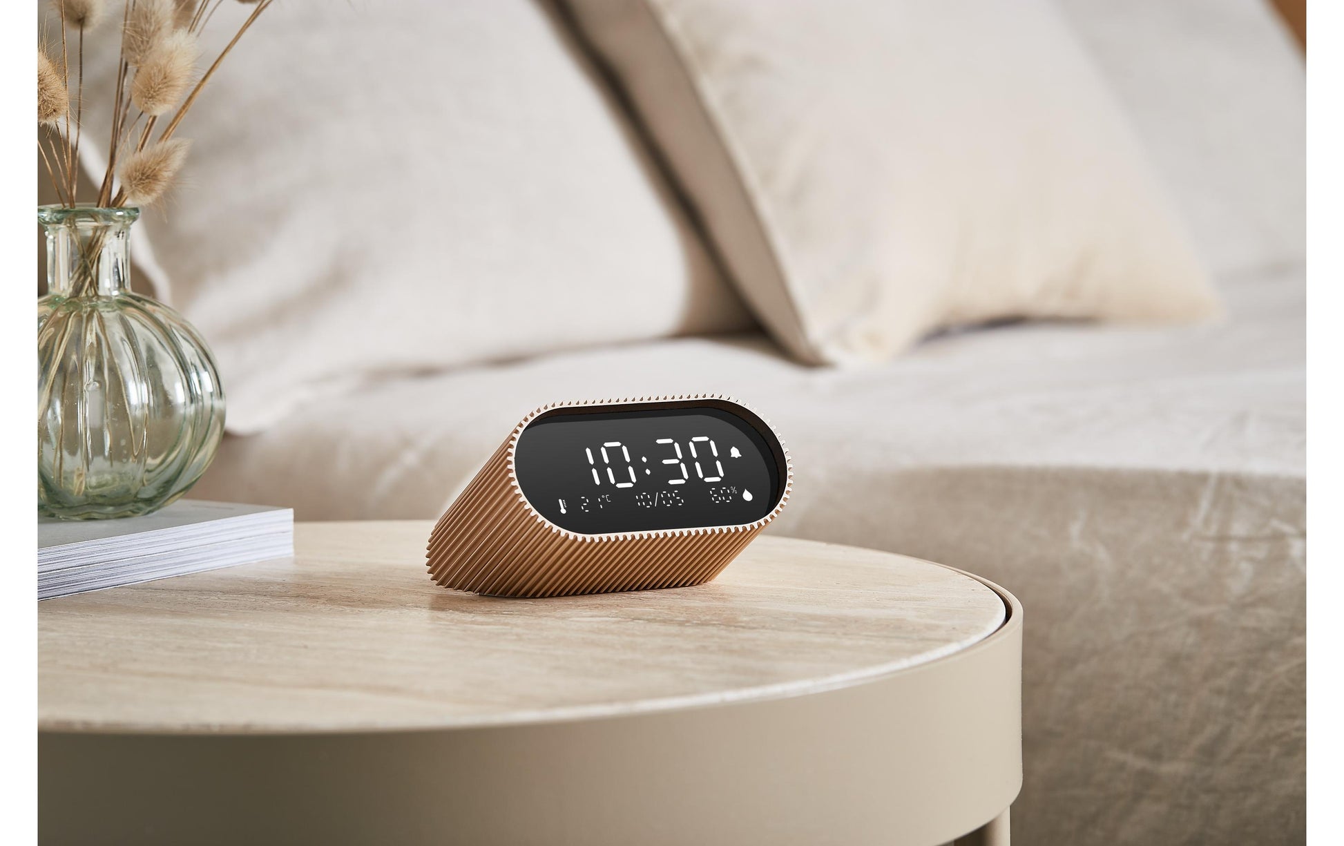 LEXON Wecker Ray Clock – digital – 9,0 × 7,4 × 4,4 cm, gold, Aluminium, Schlummerfunktion, Thermometer